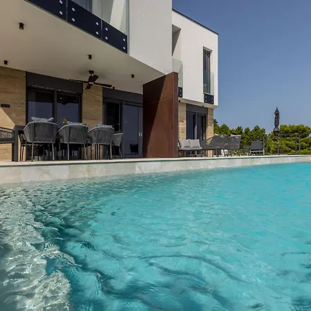 Villa Luxury Villa Mare By Interhome Pijavicino