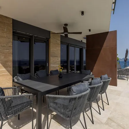 Villa Luxury Villa Mare By Interhome * Pijavicino